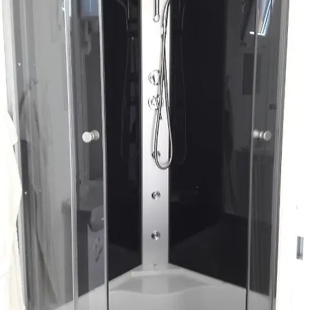 Z Klimatyzacja אכסניה