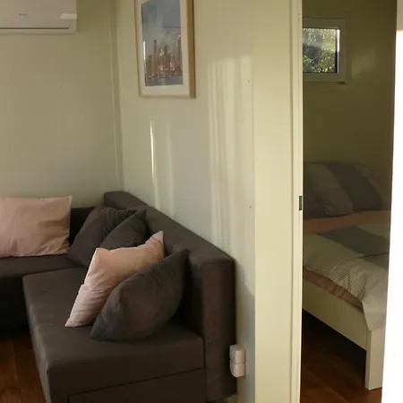 אכסניה Z Klimatyzacja וובה