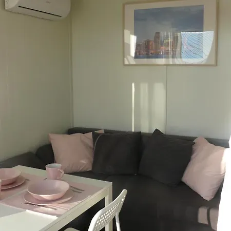 Z Klimatyzacja אכסניה